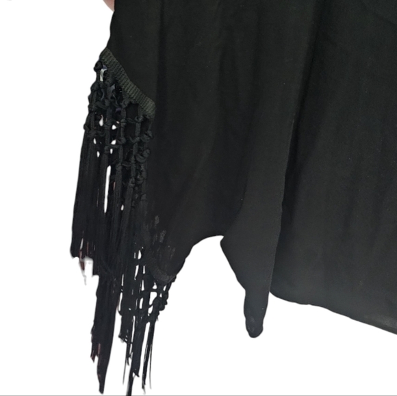 Monteau Fringe Tassel Summer Western Cowgirl short black top size medium - Picture 10 of 11